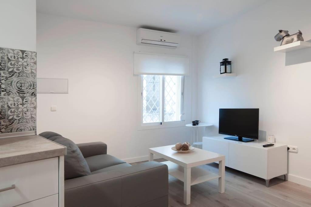 Moderno Apartamento En Plaza Merced Malaga Exterior photo