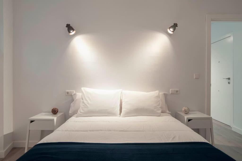 Moderno Apartamento En Plaza Merced Malaga Exterior photo